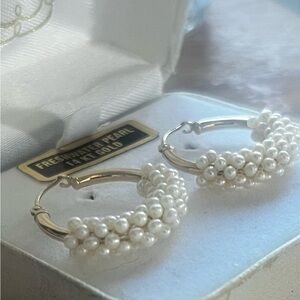 Elegant Vintage Freshwater Pearl 14k gold Hoop Earrings